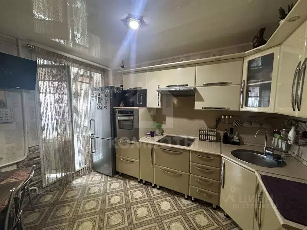 3-к кв. Воронежская область, Воронеж просп. Труда, 157 (76.0 м) - Фото 1