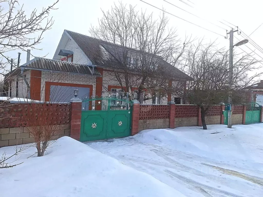 Дом в Белгородская область, Белгород пер. 3-й Малый, 8 (223 м) - Фото 1