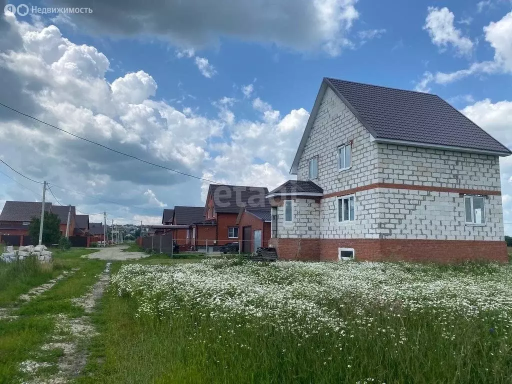 Дом в село Бессоновка, 2-я Береговая улица (231 м) - Фото 1