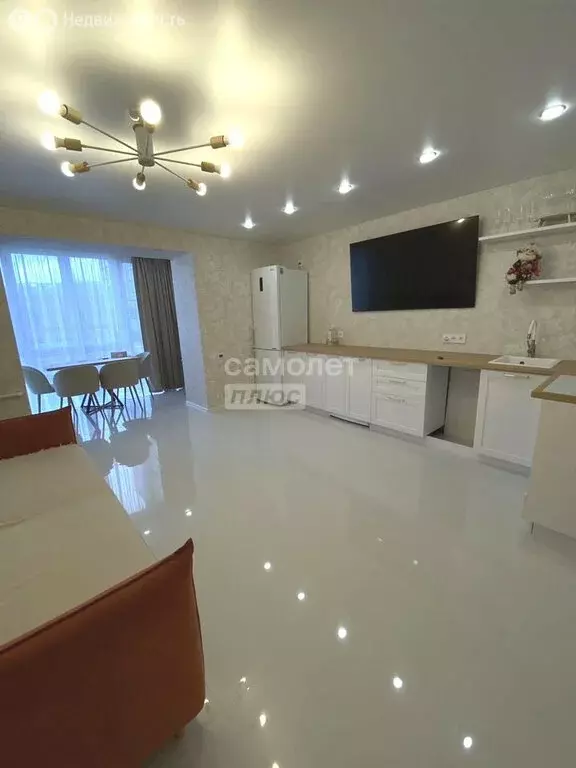 2-комнатная квартира: Миасс, улица 8 Июля, 22 (60 м) - Фото 0
