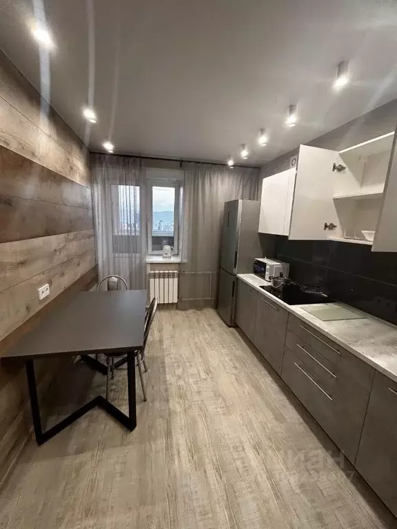 1-к кв. Красноярский край, Красноярск ул. Шахтеров, 8 (37.0 м) - Фото 1