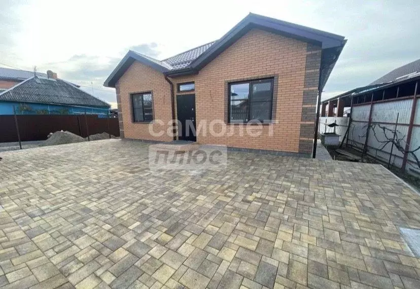 Дом в Краснодарский край, Тимашевск ул. Пилотов, 20 (86 м) - Фото 1