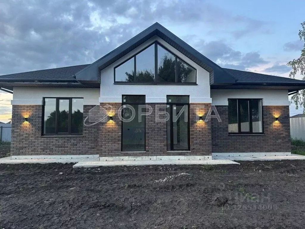 Дом в Тюменская область, Тюменский муниципальный округ, д. Ушакова ул. ... - Фото 1