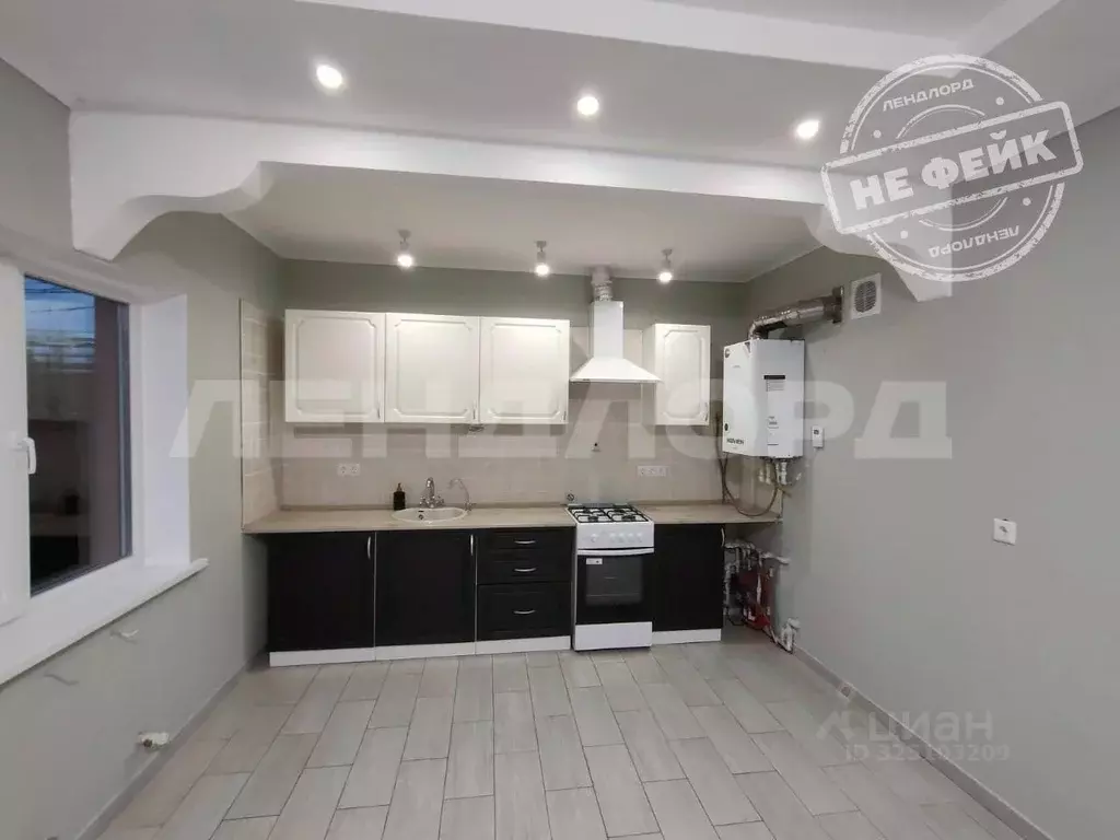 Дом в Ростовская область, Батайск Стадионный пер. (65 м) - Фото 1