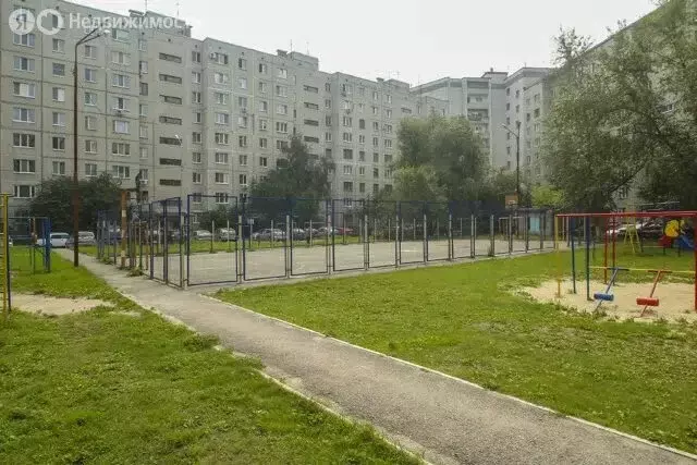 2-комнатная квартира: Тюмень, улица Свердлова, 20 (49.8 м) - Фото 1