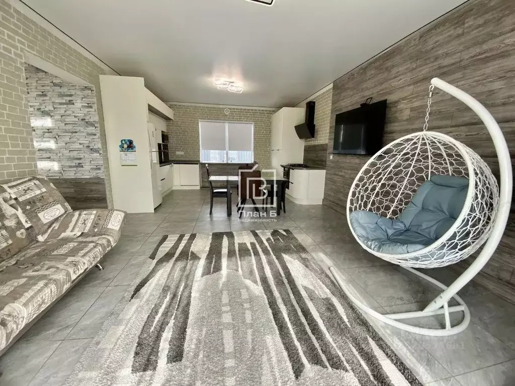 Дом в Калужская область, Калуга городской округ, д. Мстихино ул. ... - Фото 1