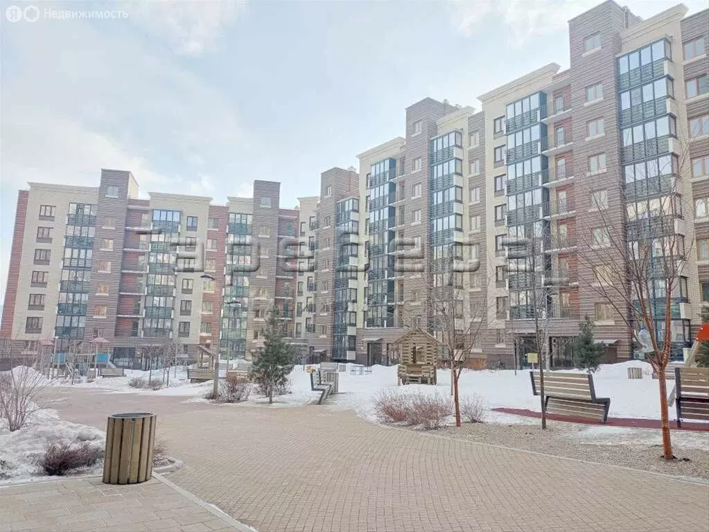 3-комнатная квартира: Красноярск, улица Академгородок, 66 (75 м) - Фото 1