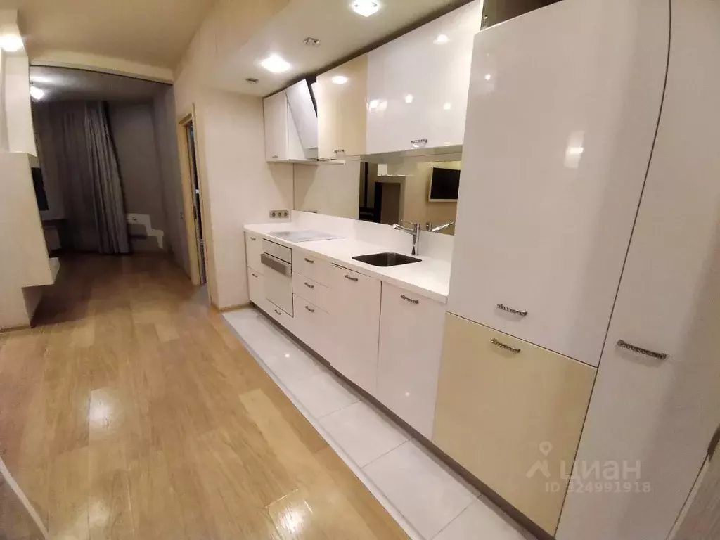 1-к кв. Свердловская область, Екатеринбург ул. Бажова, 68 (43.0 м) - Фото 2