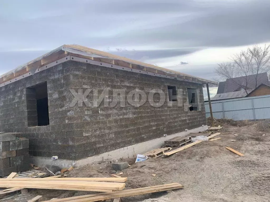 Дом в Хакасия, Абакан Радостная ул. (85 м) - Фото 2