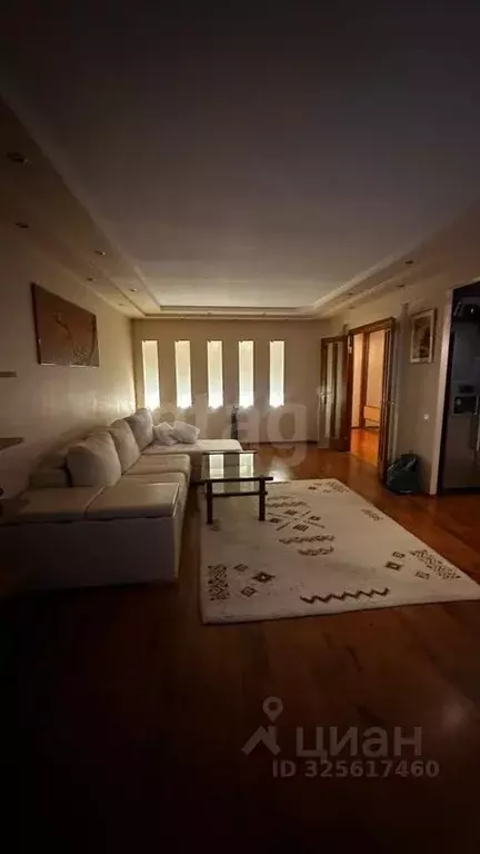 2-к кв. Свердловская область, Екатеринбург ул. Бебеля, 138 (98.0 м) - Фото 1