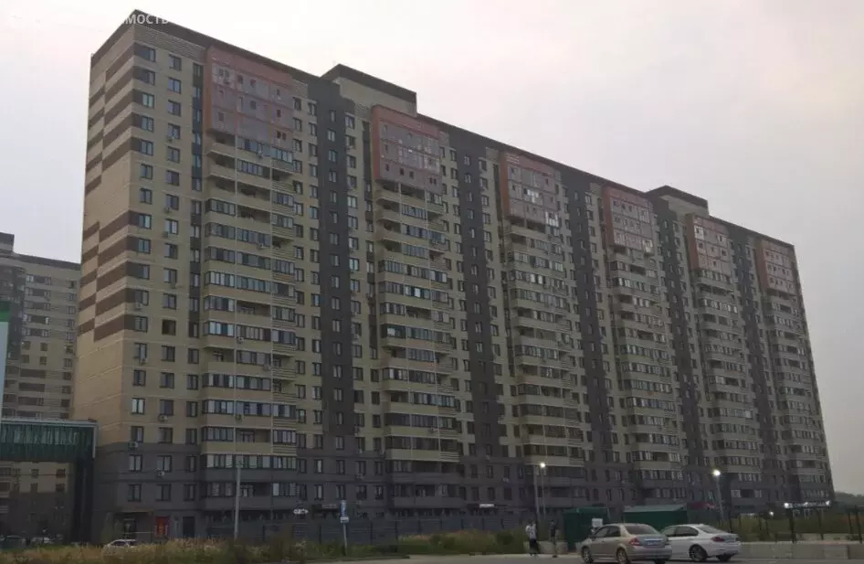 Квартира-студия: Тюмень, улица Тимофея Чаркова, 81к2 (34.5 м) - Фото 1