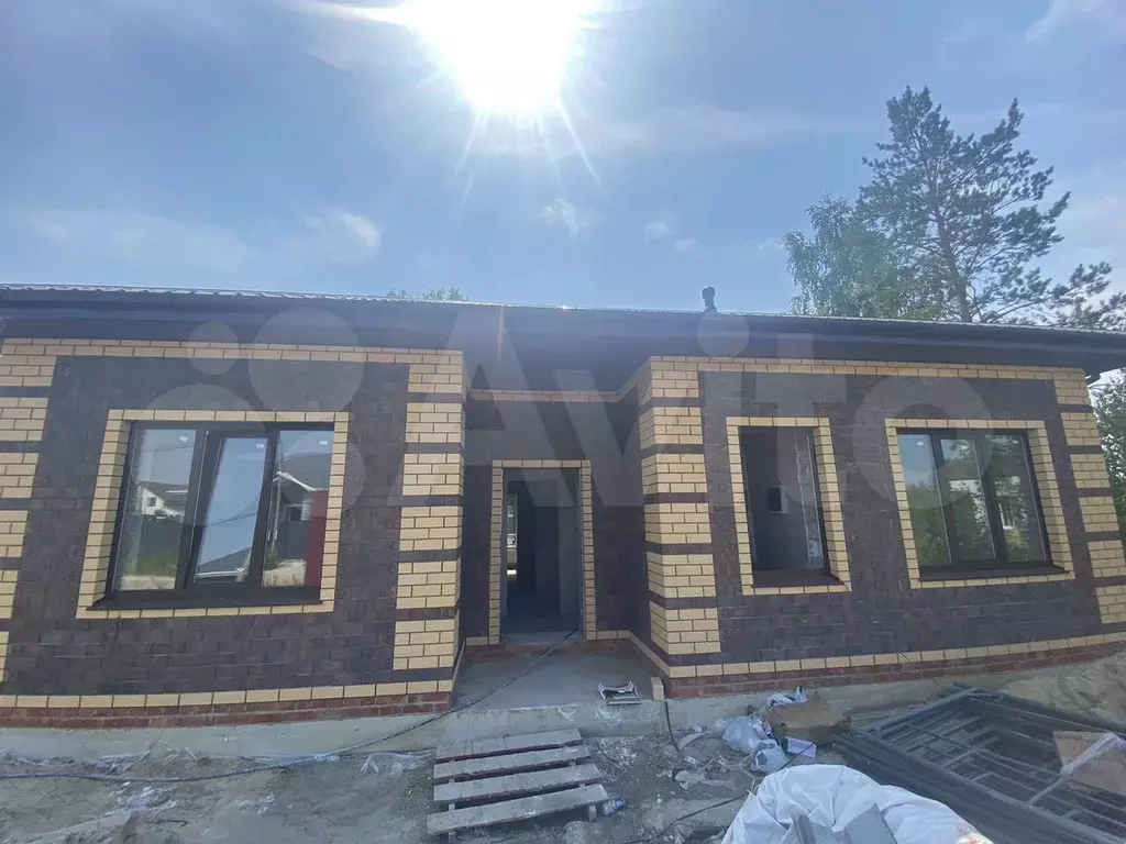 Дом 100 м на участке 6 сот. - Фото 1