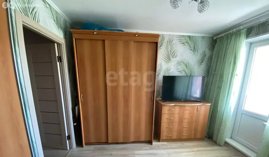 3-комнатная квартира: Челябинск, улица Куйбышева, 86 (64.8 м) - Фото 2