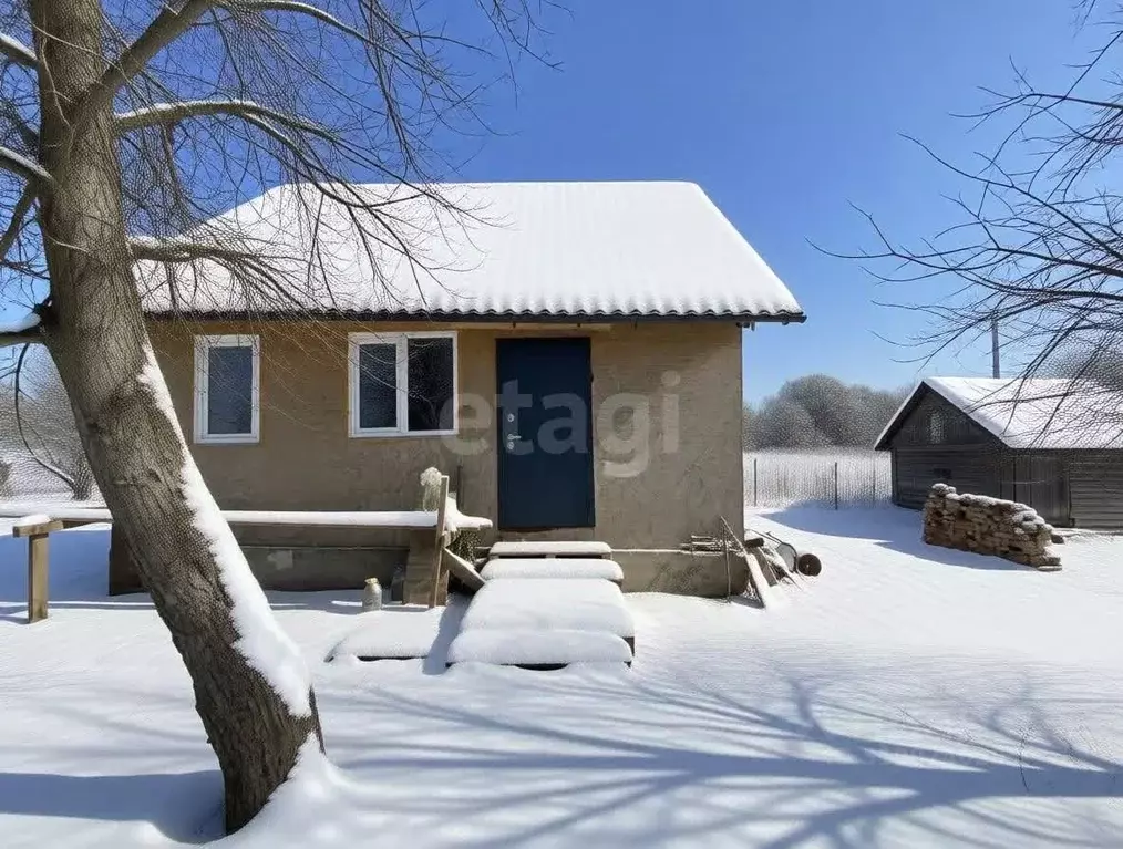 Дом в Ленинградская область, Киришский район, Глажевское с/пос, д. ... - Фото 0