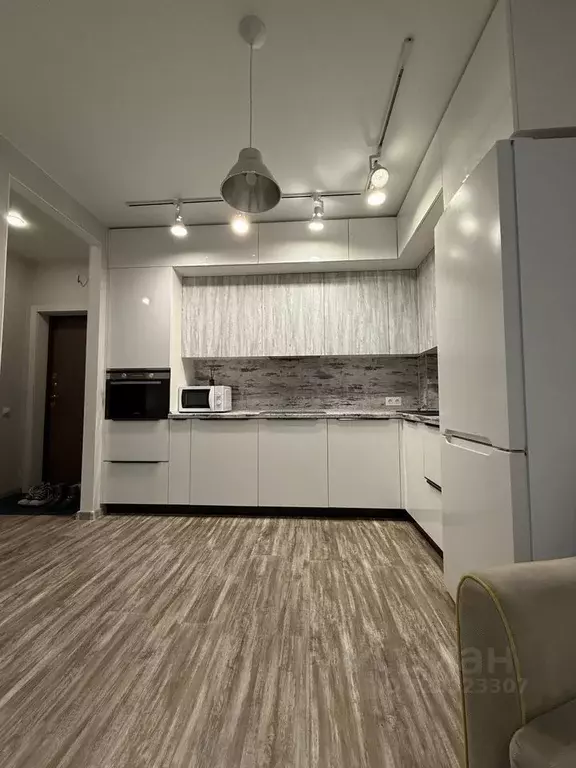 1-к кв. Тюменская область, Тюмень ул. Тимофея Чаркова, 83 (38.0 м) - Фото 2