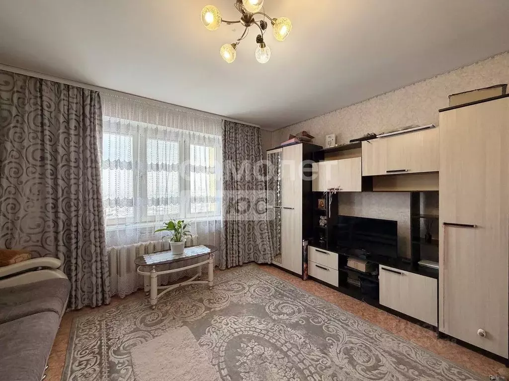 1-к кв. Омская область, Омск ул. 19-я Линия, 184 (50.2 м) - Фото 2