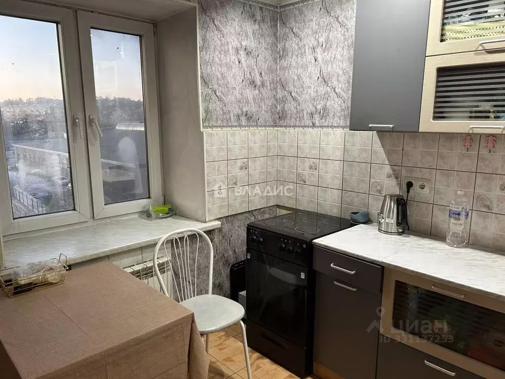 2-к кв. Бурятия, Улан-Удэ ул. Гагарина, 64А (49.3 м) - Фото 2
