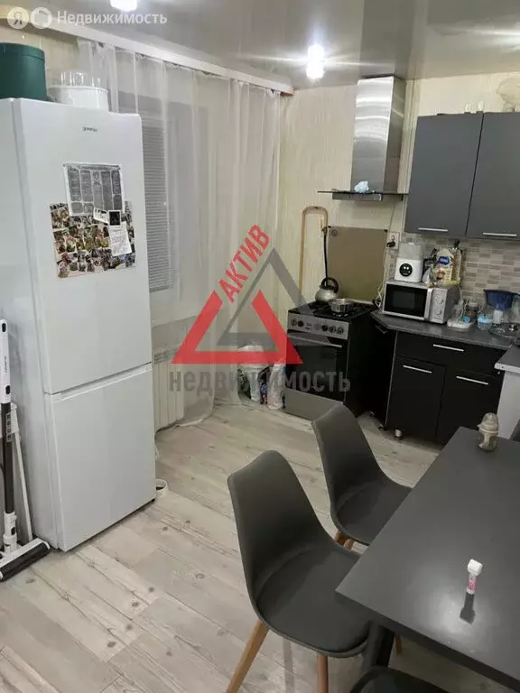 Квартира-студия: Каменск-Уральский, улица Кутузова, 36 (33.2 м) - Фото 1