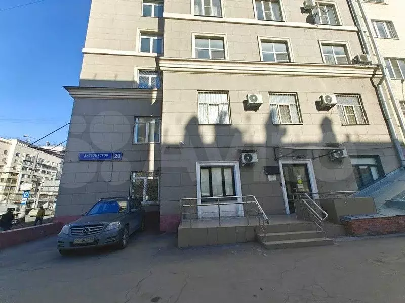 Комната 13,6 м в 4-к., 1/5 эт. - Фото 1