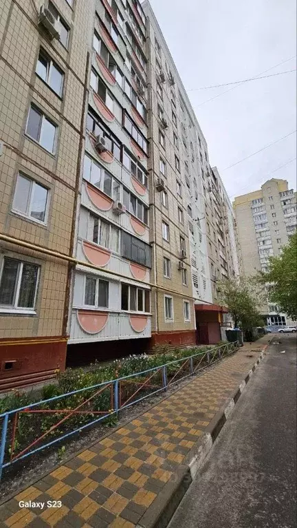 4-к кв. Белгородская область, Белгород ул. Буденного, 11 (84.0 м) - Фото 0