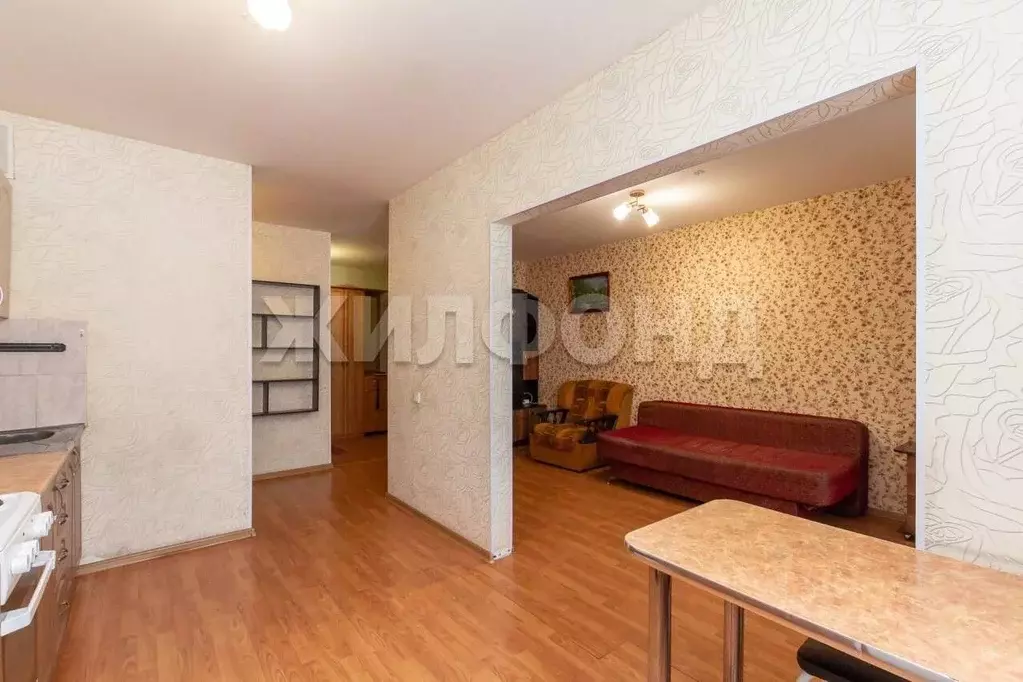 3-к кв. Алтайский край, Барнаул ул. Сергея Ускова, 16 (66.4 м) - Фото 0