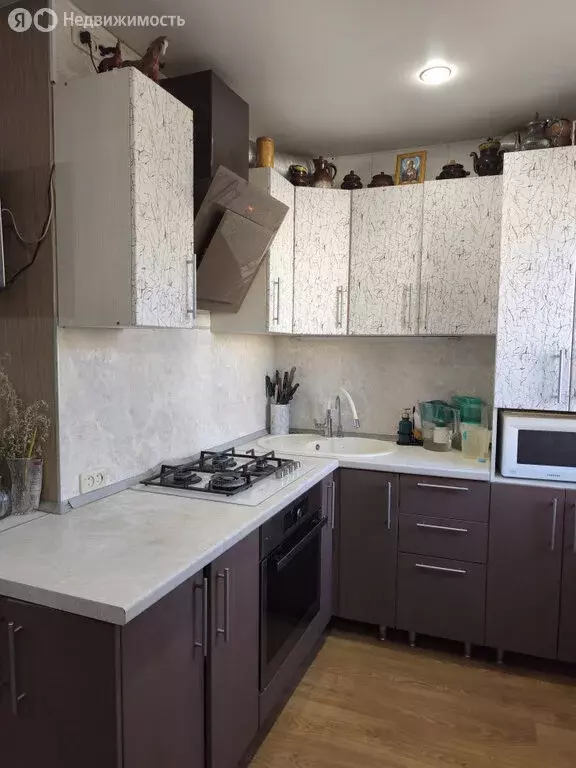 2-комнатная квартира: Чебаркуль, улица Крылова, 14 (58.4 м) - Фото 0