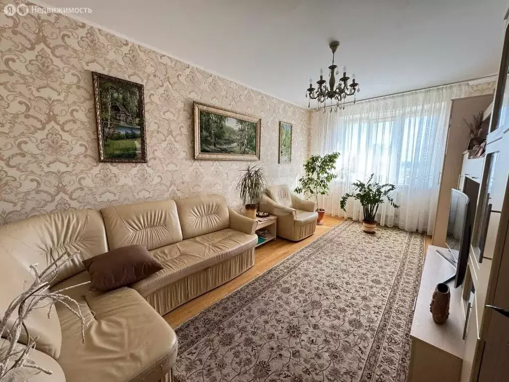 3-комнатная квартира: Белгород, бульвар Юности, 43 (63 м) - Фото 1