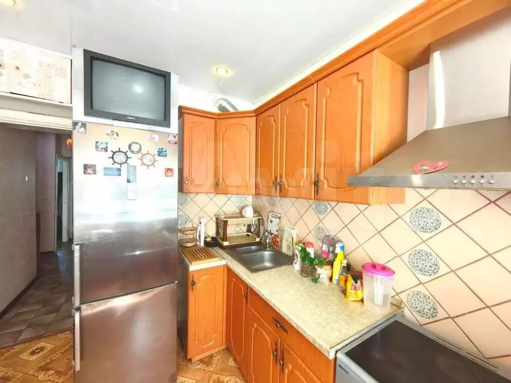 3-к. квартира, 60 м, 3/9 эт. - Фото 0
