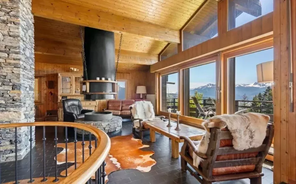 Дом в Краснодарский край, Сочи Красная Поляна пгт, ул. Дальняя (210 м) - Фото 2