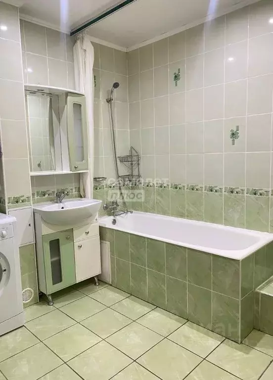 1-к кв. Омская область, Омск ул. 6-я Линия, 180 (44.8 м) - Фото 0