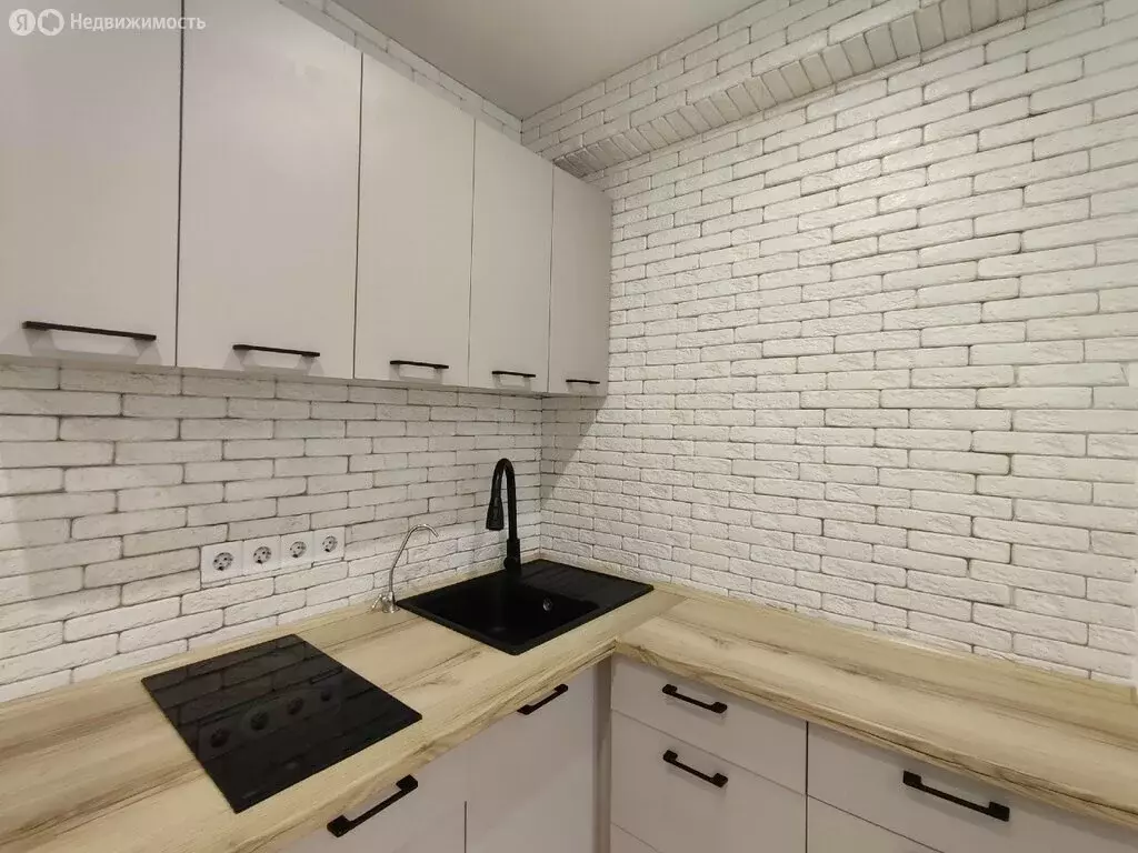 Квартира-студия: Ижевск, улица А.Н. Сабурова, 17 (23.4 м) - Фото 2