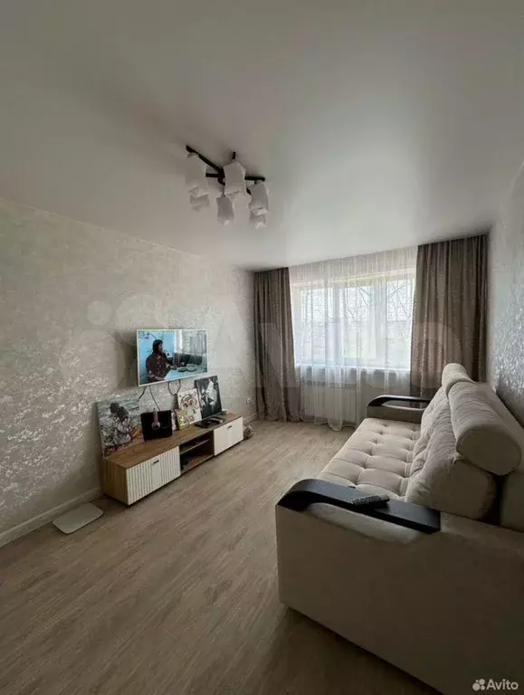 2-к. квартира, 45 м, 5/5 эт. - Фото 0