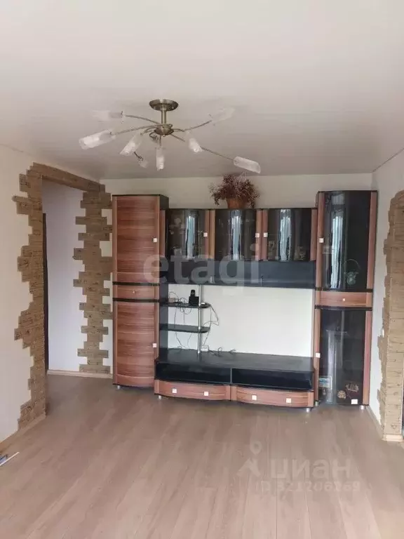 3-к кв. Ленинградская область, Кириши ул. Мира, 16 (57.9 м) - Фото 2