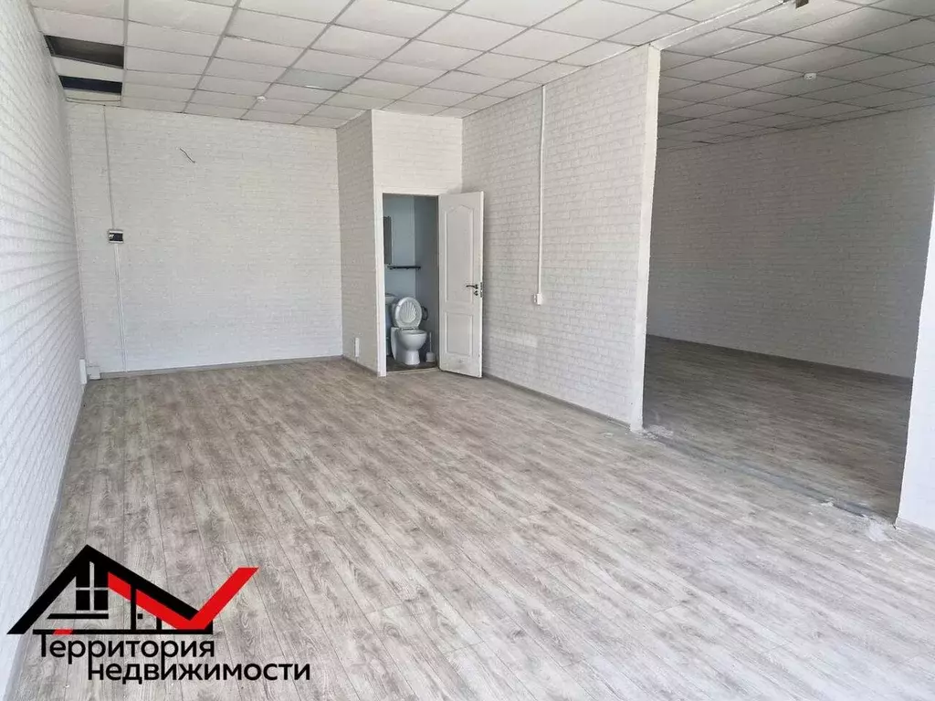 Торговая площадь в Севастополь ул. Индустриальная, 26 (64 м) - Фото 2