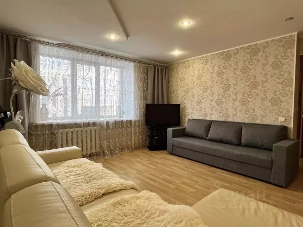 2-к кв. Башкортостан, Уфа ул. Карла Маркса, 9/1 (54.0 м) - Фото 1