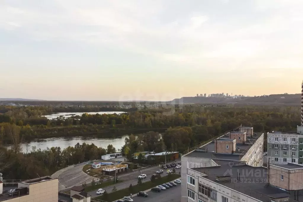 2-к кв. Башкортостан, Уфа ул. Набережная реки Уфы, 25 (70.6 м) - Фото 1