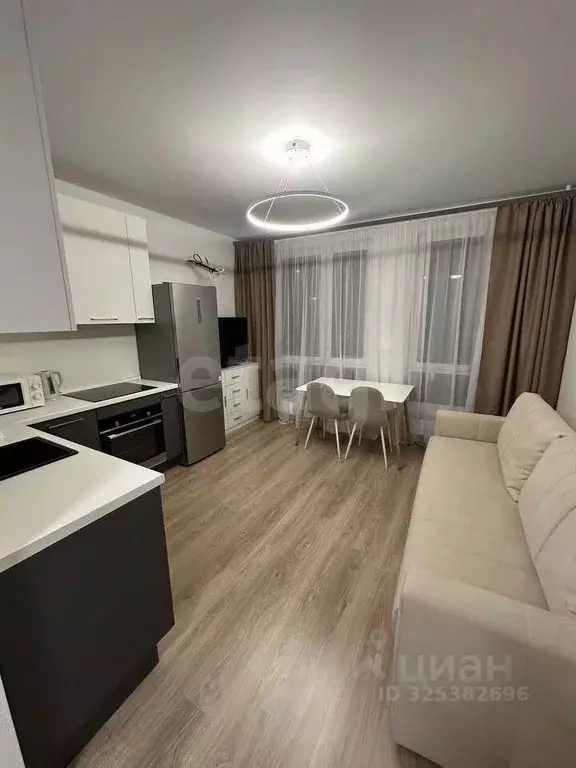 Студия Тюменская область, Тюмень ул. Юрия Рогачева, 9к2 (24.0 м) - Фото 1