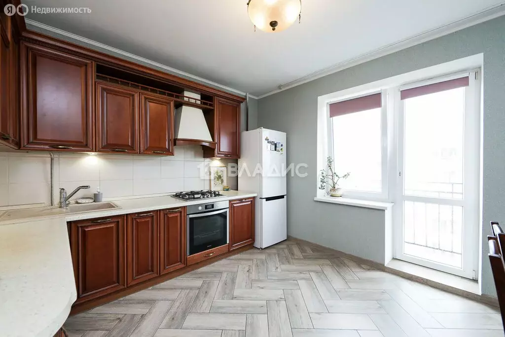 3-комнатная квартира: Калининград, Осенняя улица, 6А (99 м) - Фото 0