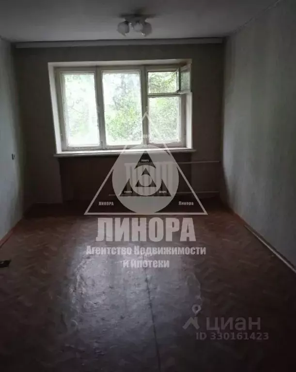 Комната Омская область, Омск просп. Космический, 22 (16.2 м) - Фото 1