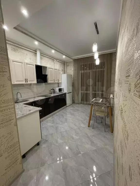 1-к. квартира, 42 м, 6/8 эт. - Фото 1