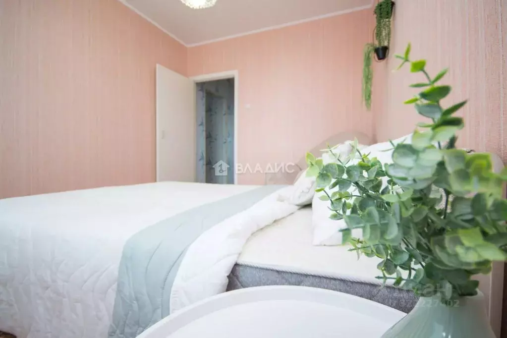 3-к кв. Саратовская область, Балаково ул. Братьев Захаровых, 10 (64.0 ... - Фото 1