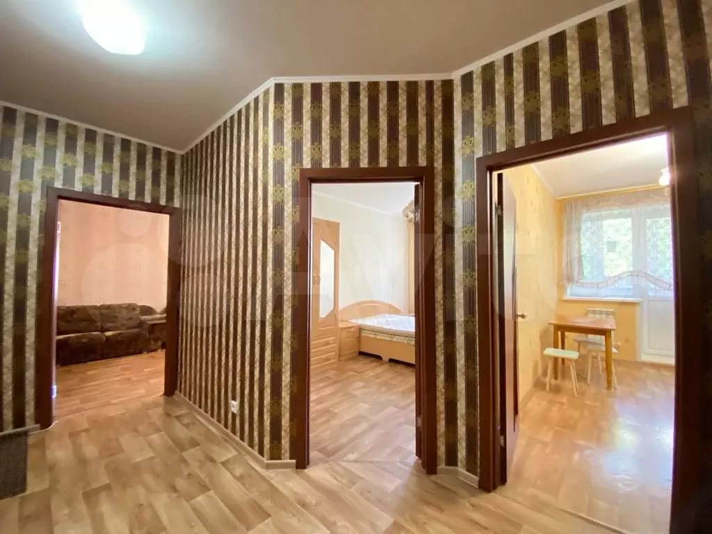 2-к. квартира, 60 м, 2/9 эт. - Фото 0