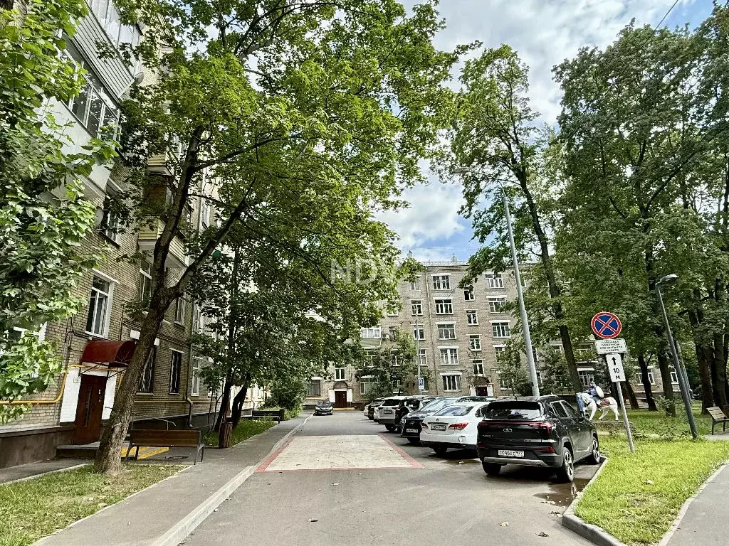 Продается комната в 4-комнатной квартире - Фото 1