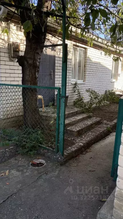 Дом в Карачаево-Черкесия, Черкесск Промышленная ул., 44А (30 м) - Фото 0