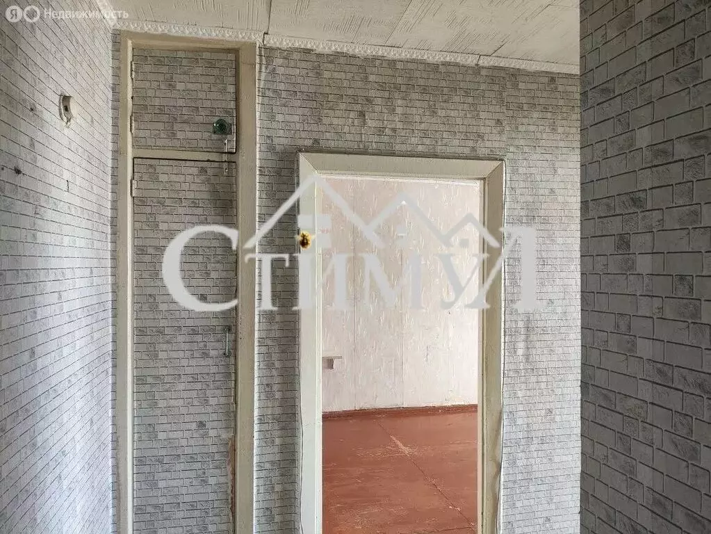 2-комнатная квартира: Сорск, улица Кирова, 28 (44 м) - Фото 1
