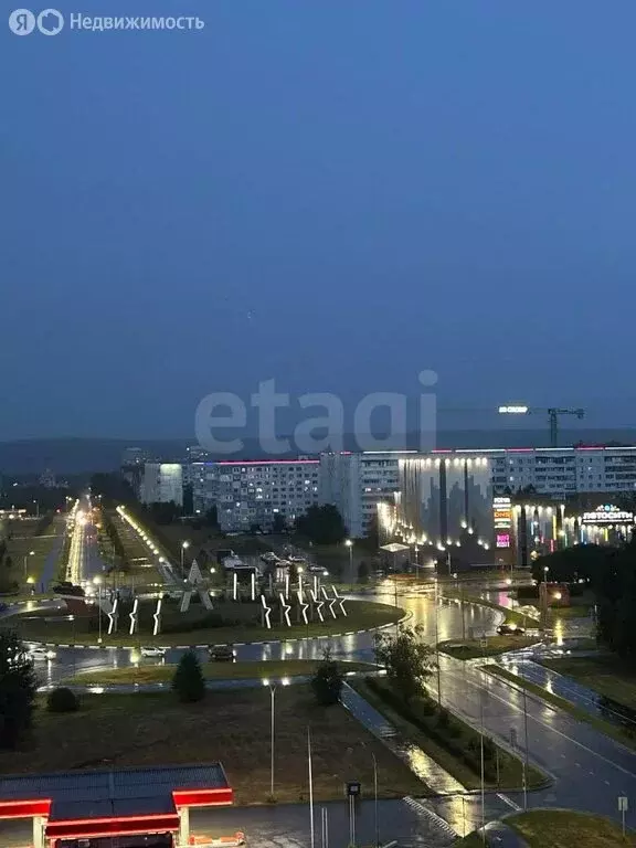 2-комнатная квартира: Кемерово, Московский проспект, 18к3 (53 м) - Фото 1