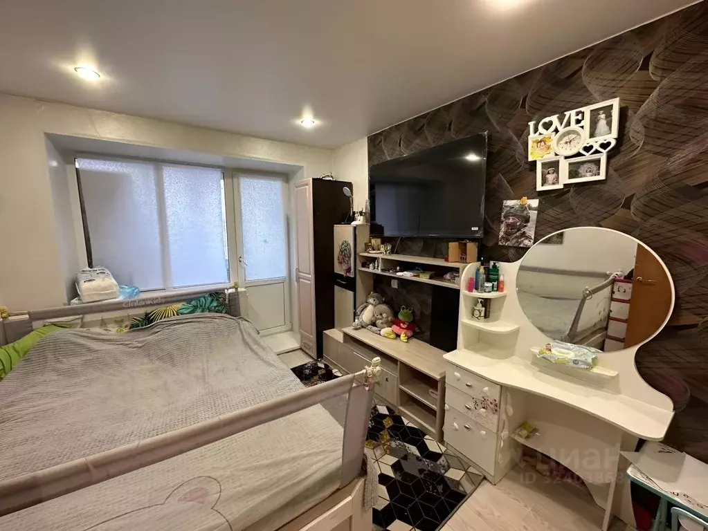 2-к кв. Ленинградская область, Тихвин 1-й мкр, 25 (40.0 м) - Фото 1