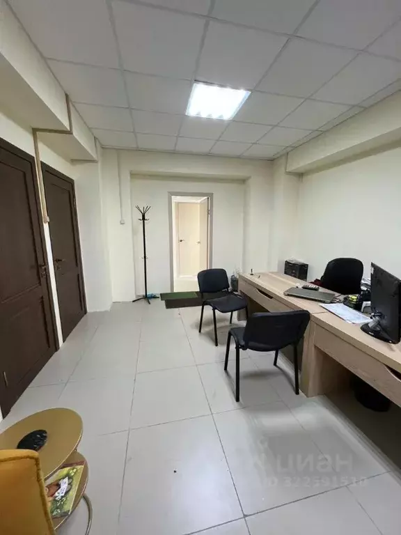 Помещение свободного назначения в Саха (Якутия), Якутск 203-й мкр, 6 ... - Фото 2