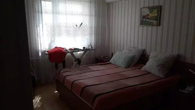 Продается 3-комнатная квартира - Фото 1