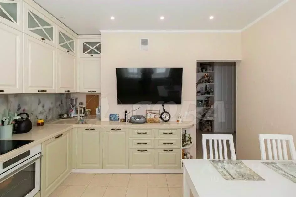 2-к кв. Тюменская область, Тюмень ул. Пермякова, 73 (64.0 м) - Фото 2